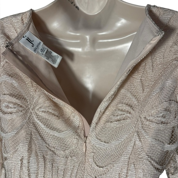 Julia Jordan Blush Pastel Pink Crochet Lace Illusion Sleeve Sheath Shift Dress 6 - Picture 9 of 16